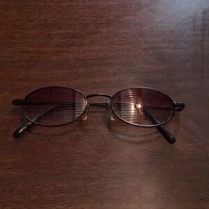 Lovely oval lens Vintage sunglasses